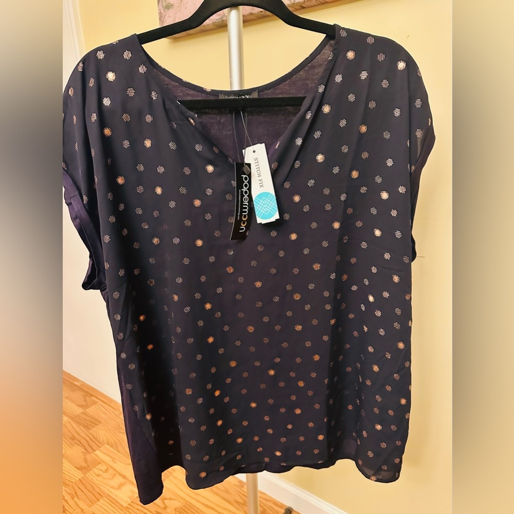 NWT STITCH FIX Papermoon Gold Foil/ Navy Polka Dot Women's Top
Sz 1X